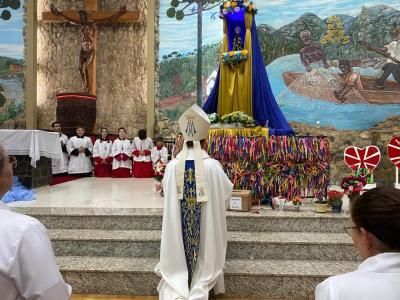 Dom Amilton celebra o 5º dia da Novena de Nossa Senhora Aparecida em Laranjeiras do Sul